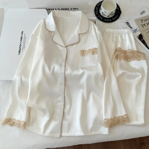 Ensemble de nuisette en glace de soie pour femmes printemps/automne, bordure en dentelle luxueuse, manches longues, léger pour vêtements de maison, photos du produit réel.

Sources