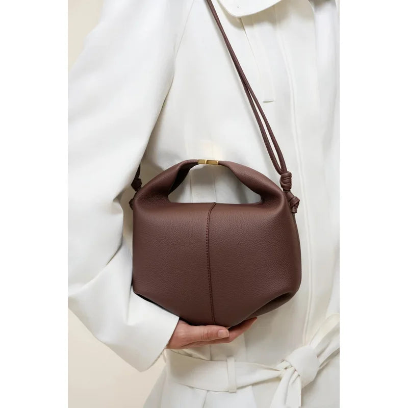 Sac Déjeuner Portable Femme 2025 Texture Haut de Gamme Sac à Main Niche Bandoulière Bento Sac en Bandoulière Traversante Sac Trajet Quotidien Femme.